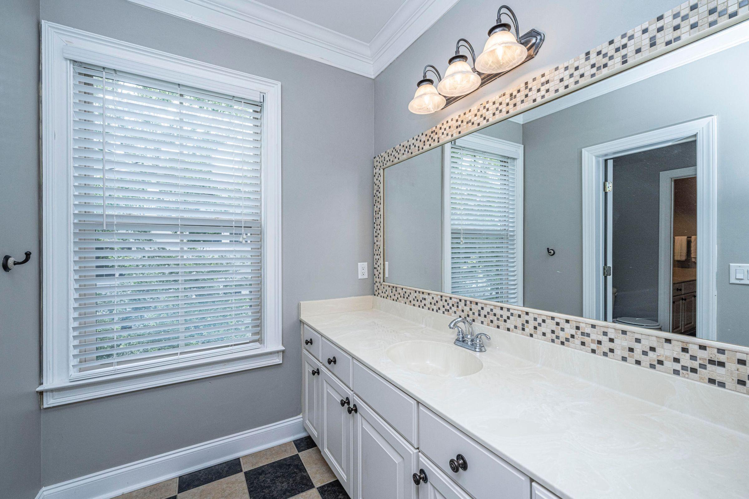 2012 Ashburton Way Mount Pleasant, SC 29466 - Photo 35 of 71 20210902133335380678000000-o