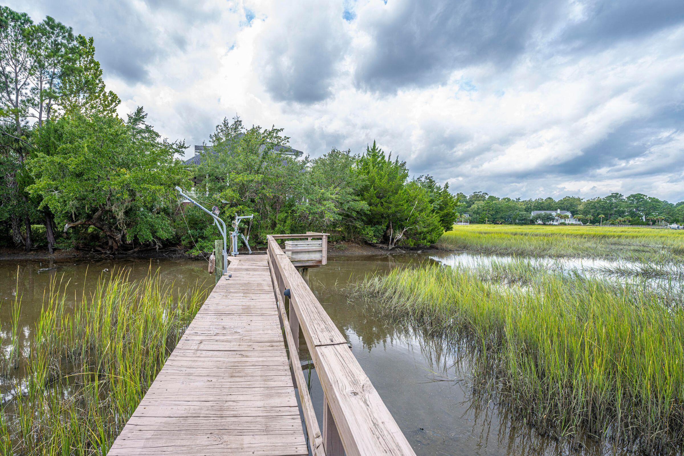 2012 Ashburton Way Mount Pleasant, SC 29466 - Photo 63 of 71 20210902133905266178000000-o