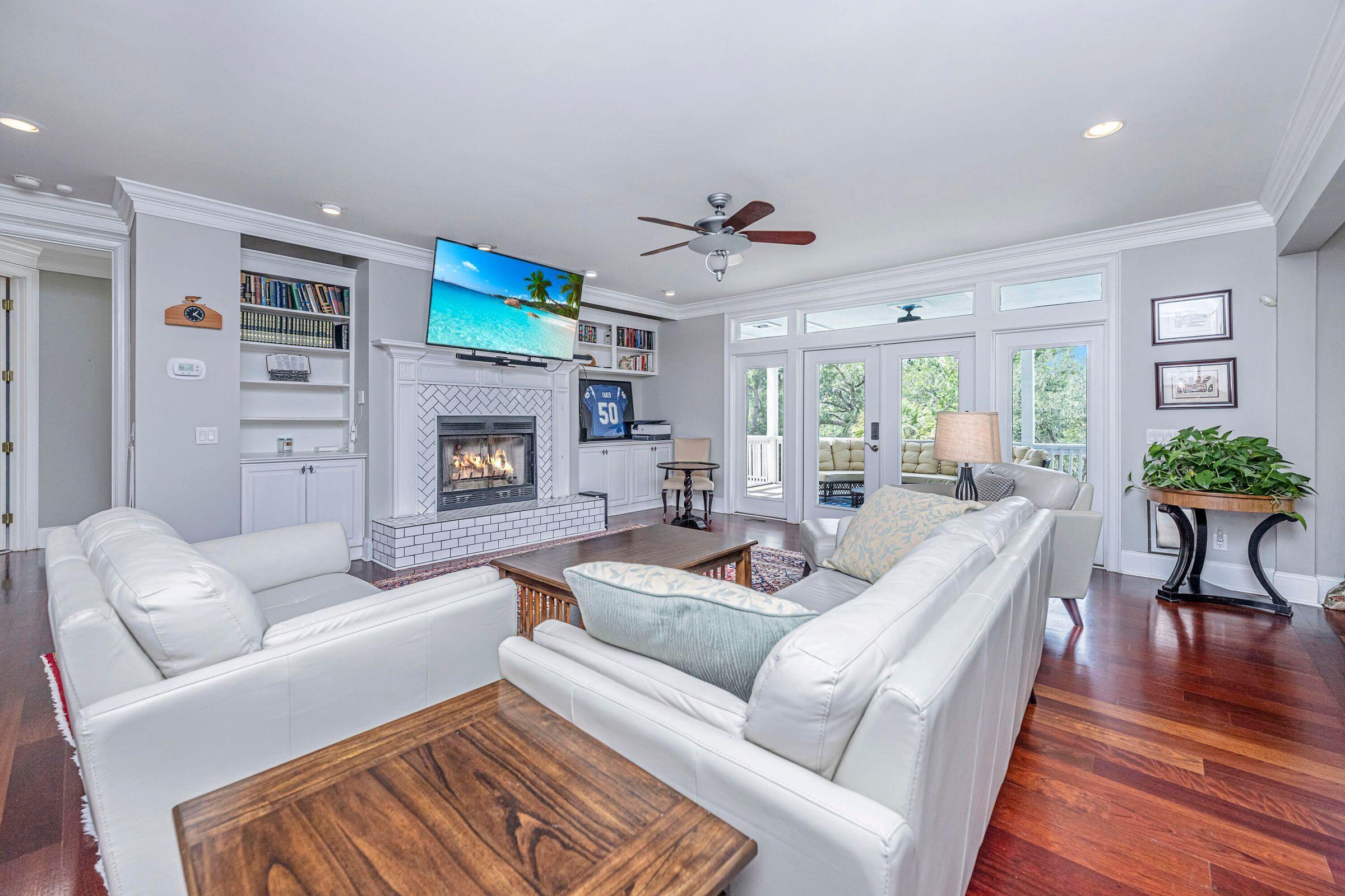 2012 Ashburton Way Mount Pleasant, SC 29466 - Photo 10 of 71 20210902133021283749000000-o