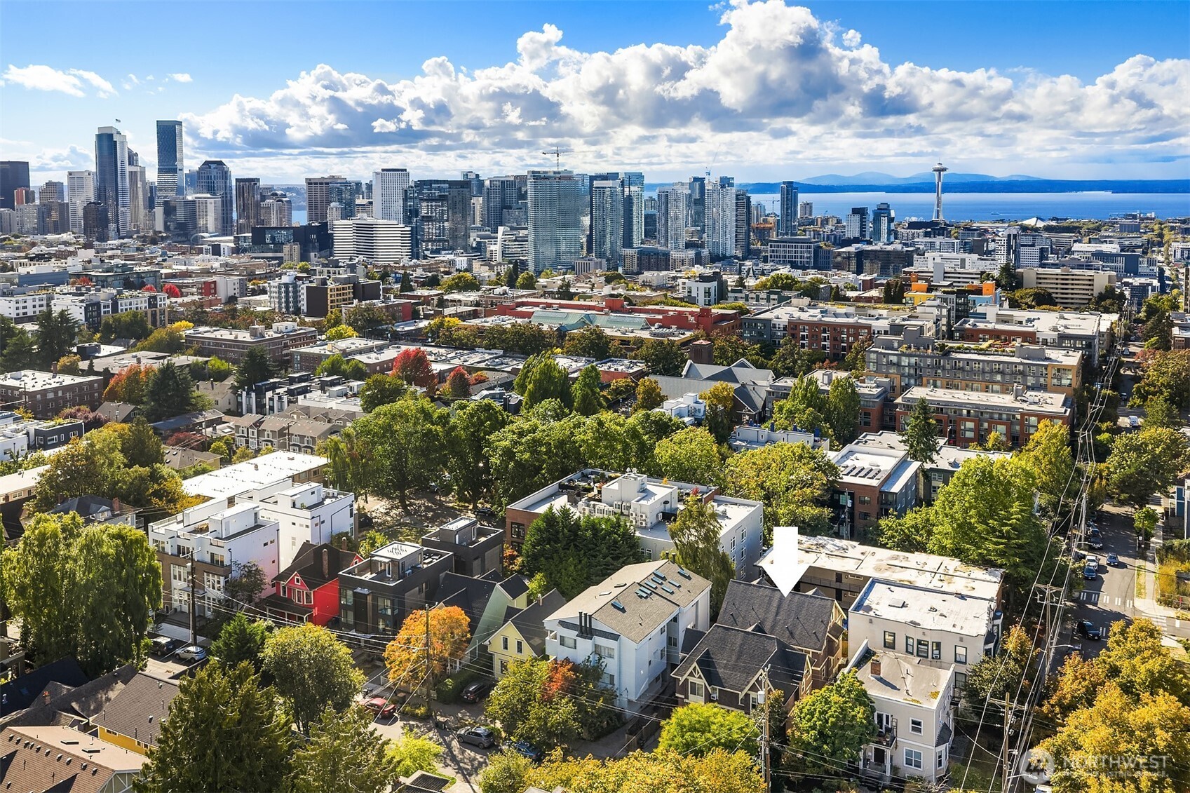 527 11th Avenue East, Unit A Seattle, WA 98102 - Photo 31 of 37 a view of a city