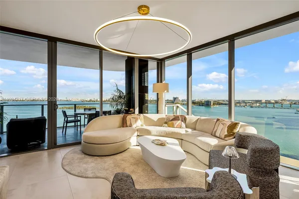 $25,000 | 700 Northeast 24th Street, Unit 1507, Miami, FL 33137