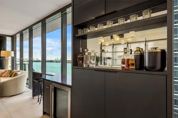 $25,000 | 700 Northeast 24th Street, Unit 1507, Miami, FL 33137