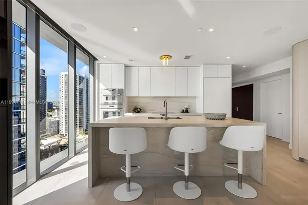 $25,000 | 700 Northeast 24th Street, Unit 1507, Miami, FL 33137