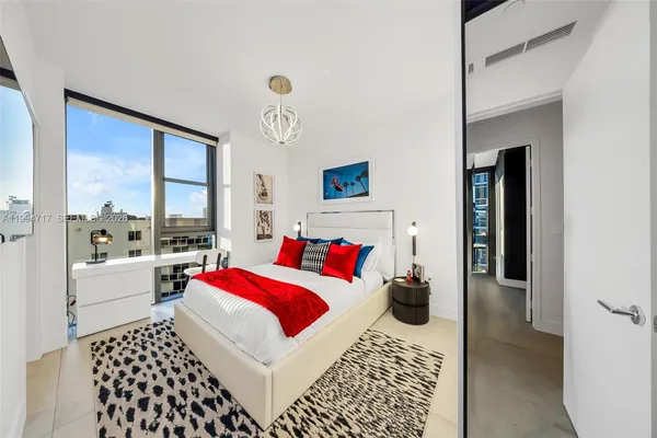 $25,000 | 700 Northeast 24th Street, Unit 1507, Miami, FL 33137