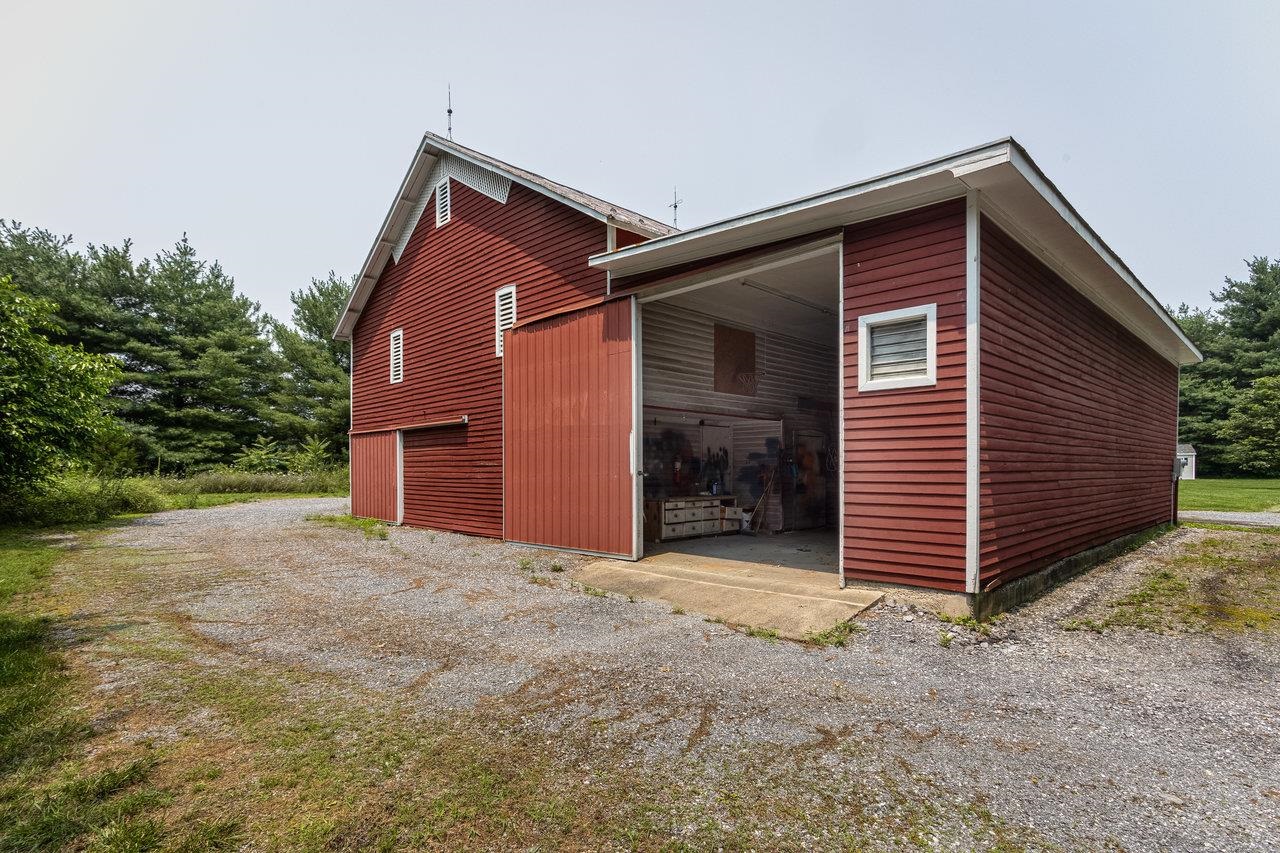 7231 Spring Creek Road Bridgewater, VA 22812 - Photo 53 of 74 a front view of house