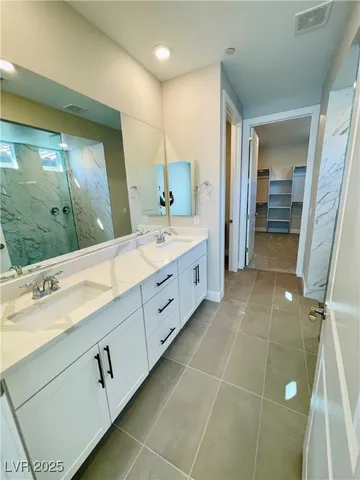 $2,600 | 223 Sun Glaze Avenue, Henderson, NV 89011