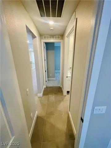 $2,600 | 223 Sun Glaze Avenue, Henderson, NV 89011