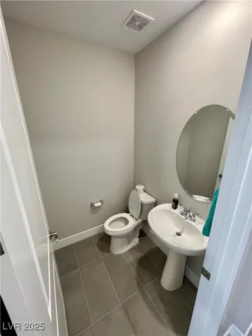 $2,600 | 223 Sun Glaze Avenue, Henderson, NV 89011