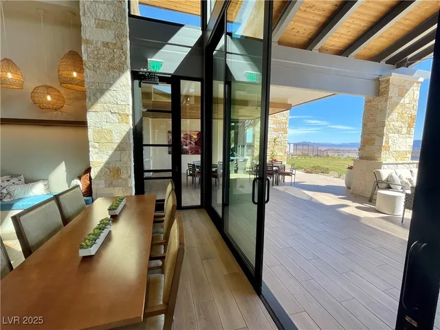 $2,600 | 223 Sun Glaze Avenue, Henderson, NV 89011