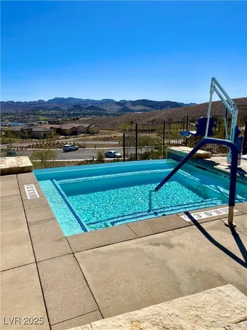 $2,600 | 223 Sun Glaze Avenue, Henderson, NV 89011