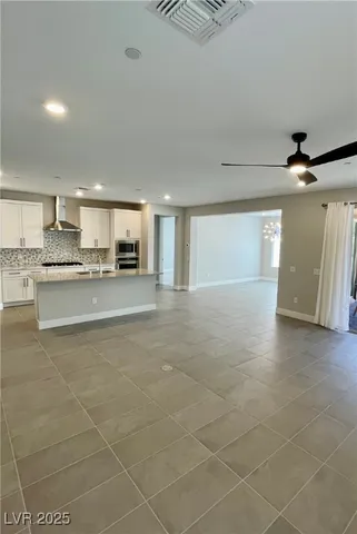 $2,600 | 223 Sun Glaze Avenue, Henderson, NV 89011