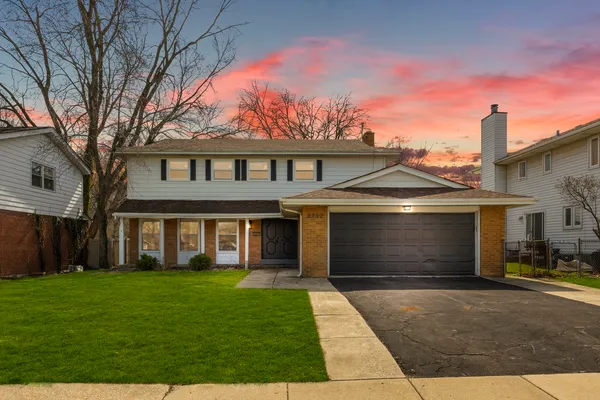 $374,900 | 3712 Beech Street, Flossmoor, IL 60422