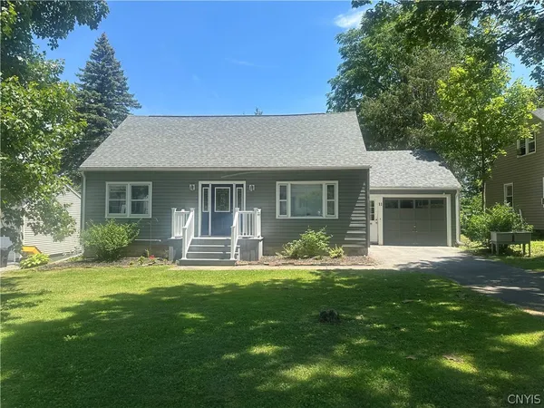 $2,800 | 11 Winmar Crescent, New Hartford, NY 13413