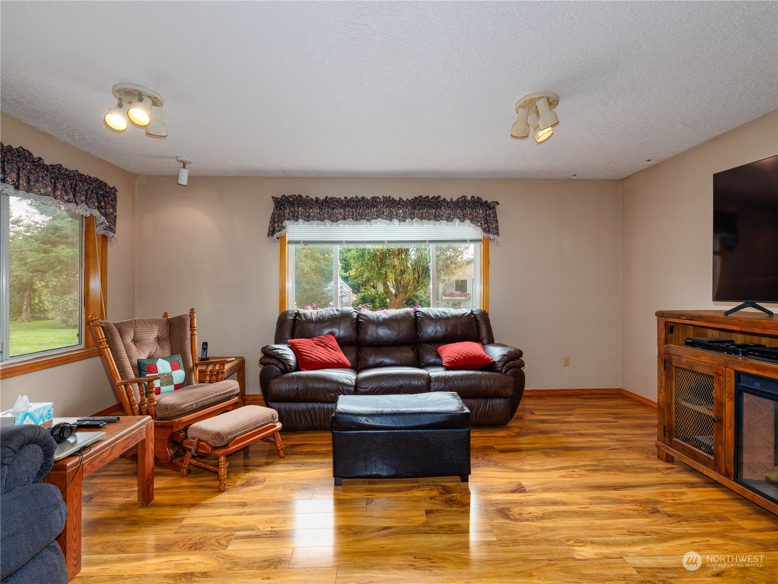 814 Pheasant Road Centralia, WA 98531 - Photo 8 of 36 Gallery Image 8