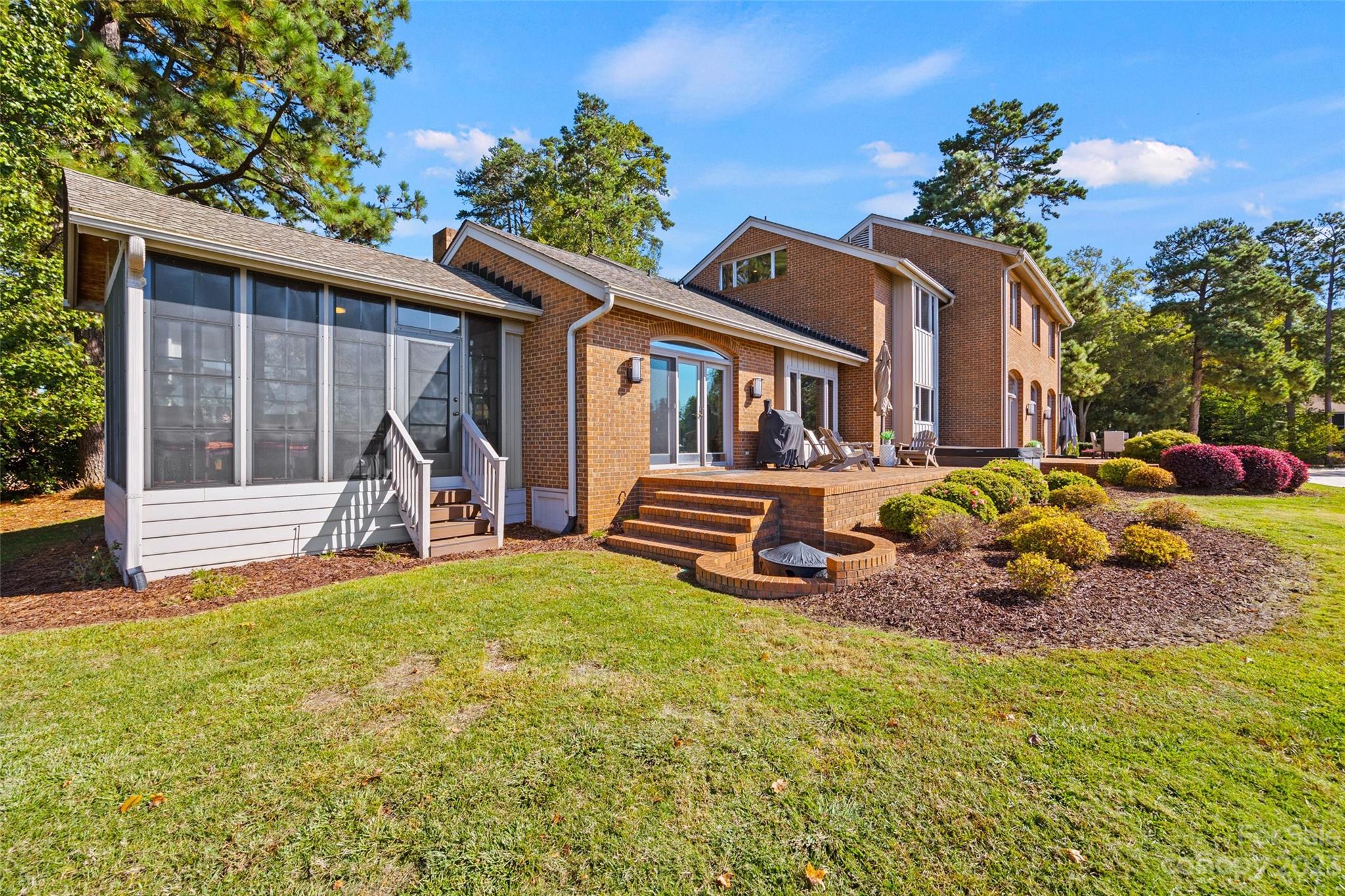9 Sandy Cove Road Lake Wylie, SC 29710 - Photo 36 of 48 Gallery Image 36