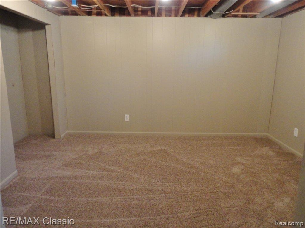 620 West Livingston Road Highland, MI 48357 - Photo 22 of 25 Office/craft room
