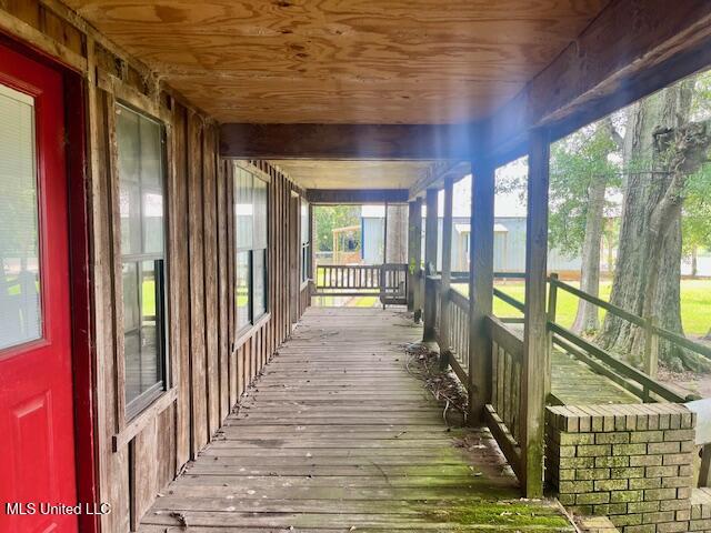 226 Oak Street Mize, MS 39116 - Photo 2 of 11 IMG_2284