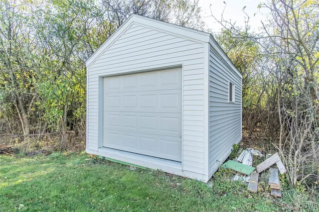 $619,900 | 23155 Spring Valley Drive, Watertown Town, NY 13601