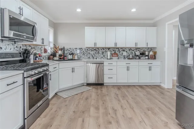 $649,900 | 23155 Spring Valley Drive, Watertown Town, NY 13601