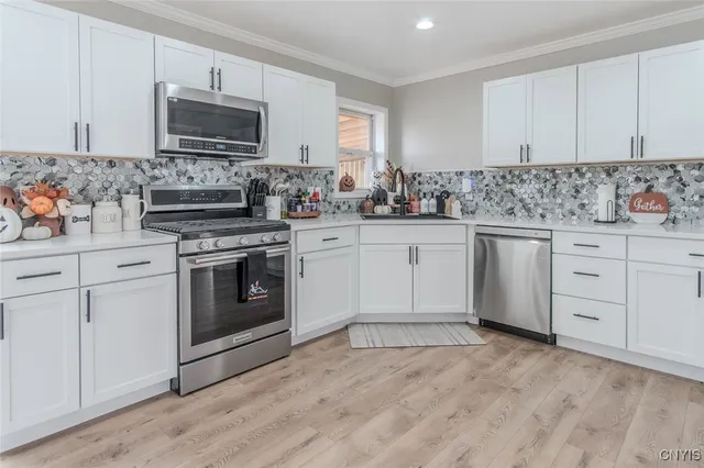 $649,900 | 23155 Spring Valley Drive, Watertown Town, NY 13601