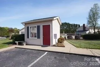$260,000 | 2705 North Center Street, Unit 36, Hickory, NC 28601