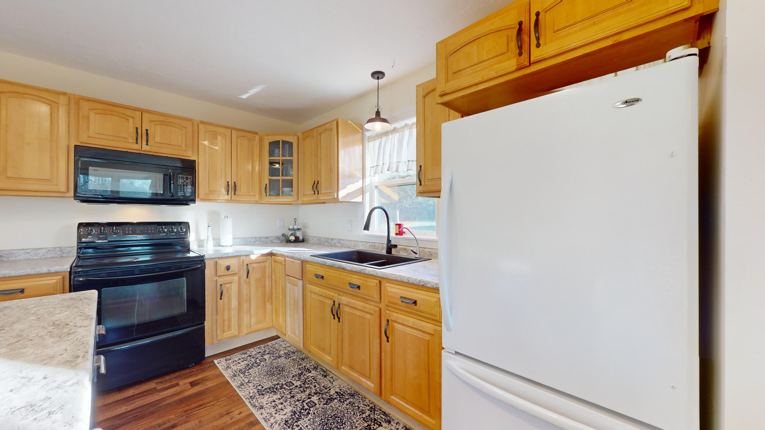 362 Middle Road Sabattus, ME 04280 - Photo 8 of 41 362-Middle-Rd-Sabattus-ME-04280-11212023