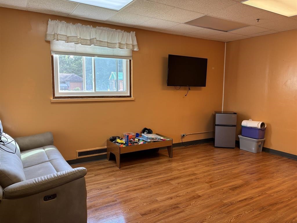 605 East 4th Avenue Brodhead, WI 53520 - Photo 11 of 21