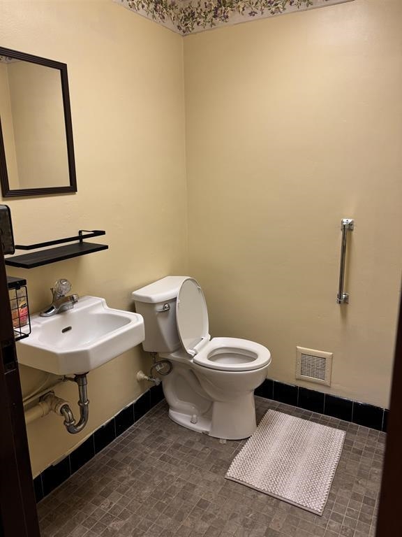 605 East 4th Avenue Brodhead, WI 53520 - Photo 20 of 21