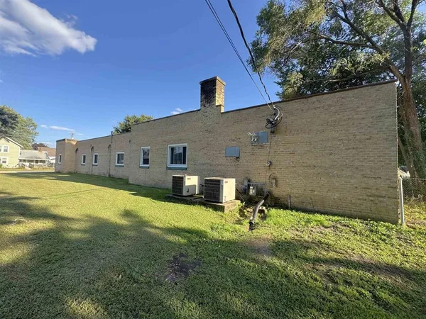 $329,900 | 605 East 4th Avenue, Brodhead, WI 53520