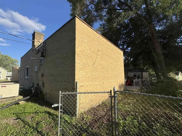 $329,900 | 605 East 4th Avenue, Brodhead, WI 53520