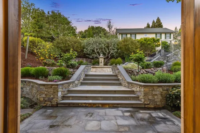 $9,800,000 | 125 Stonepine Road, Hillsborough, CA 94010
