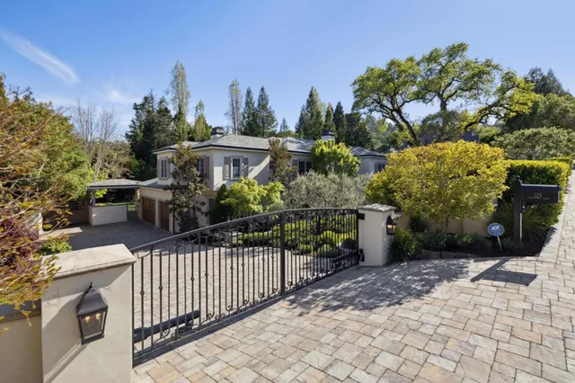 $9,800,000 | 125 Stonepine Road, Hillsborough, CA 94010