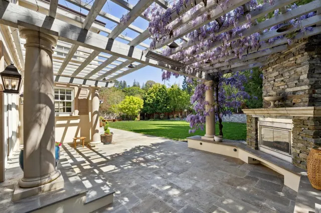 $9,800,000 | 125 Stonepine Road, Hillsborough, CA 94010