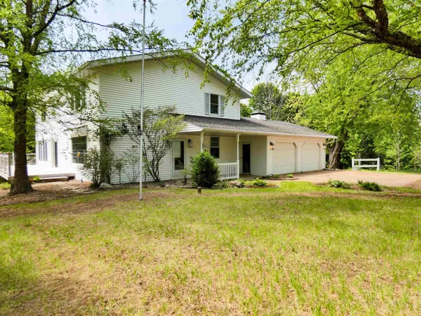 $699,000 | 455 Bialozynski Road, Pulaski, WI 54162