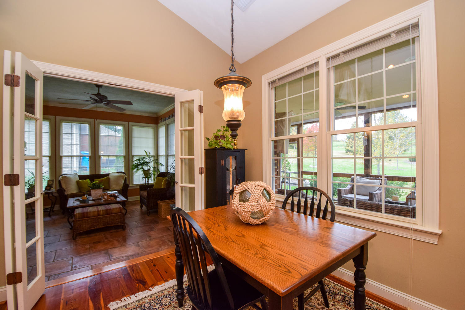 4205 Grandin Road Roanoke, VA 24018 - Photo 11 of 38 4205 Grandin Rd Roanoke VA-large-011-16-