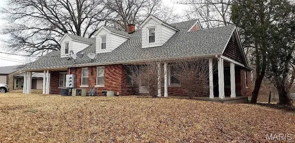$1,200 | 1308 Caseyville Avenue, Swansea, IL 62226
