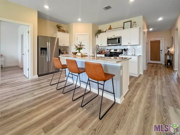 $2,200 | 12850 Silverbell Avenue, Denham Springs, LA 70726