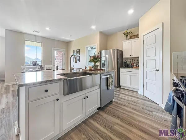 $2,200 | 12850 Silverbell Avenue, Denham Springs, LA 70726