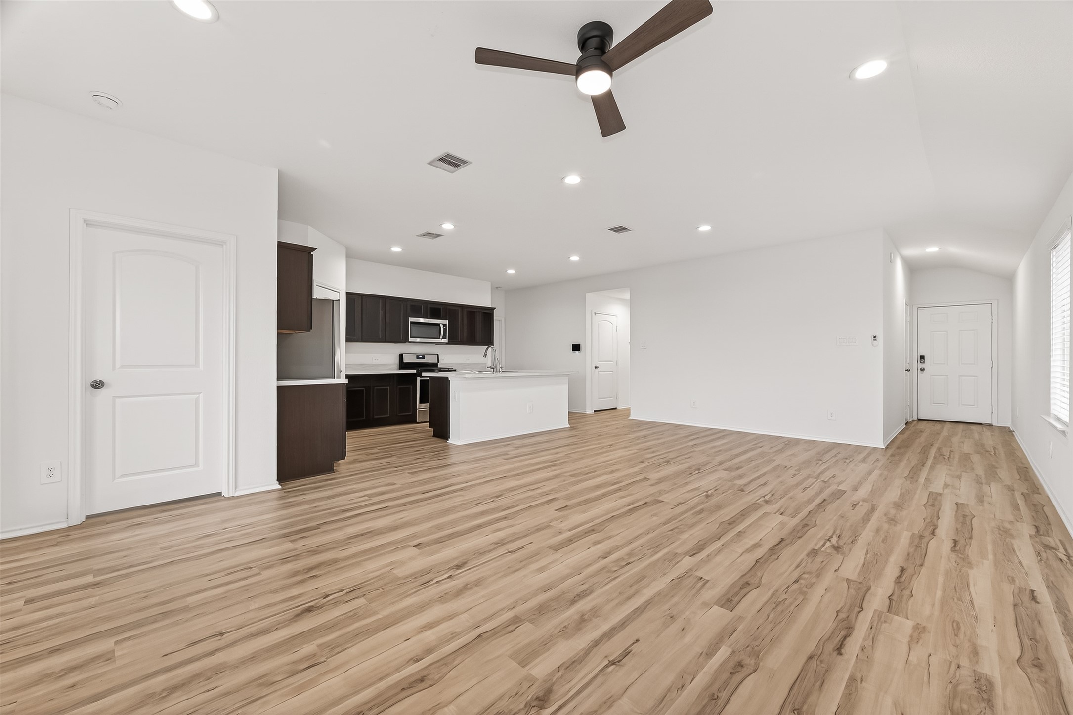 21522 Violet Ridge Road Katy, TX 77449 - Photo 10 of 39 This is the perfect setting for family dinners and game nights in your inviting & open family/dining room.