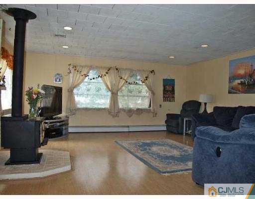 30 Utica Road Edison, NJ 08820 - Photo 7 of 10