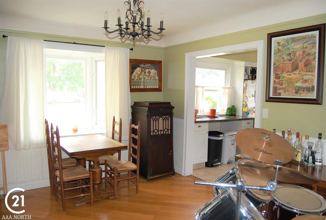 2470 Melvin Avenue Rochester, MI 48307 - Photo 9 of 26 Dining Room