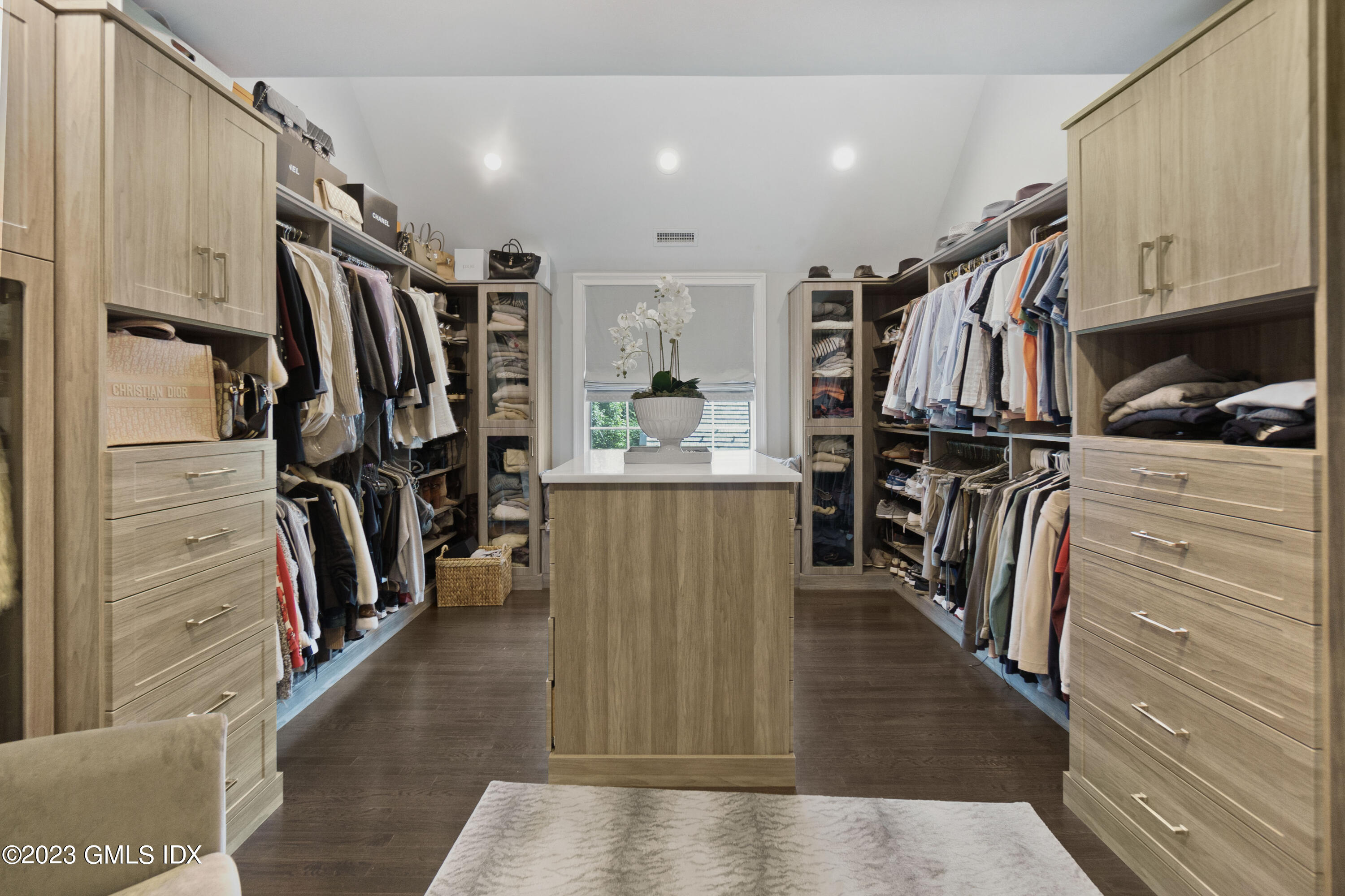 25 Point Road Norwalk, CT 06854 - Photo 19 of 41 52