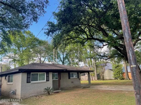 $195,000 | 414 Oaklawn Avenue, Lafayette, LA 70506