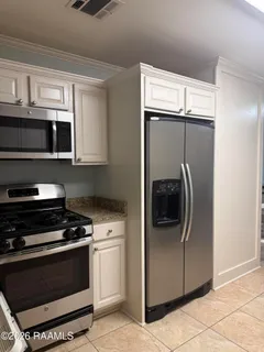 $195,000 | 414 Oaklawn Avenue, Lafayette, LA 70506