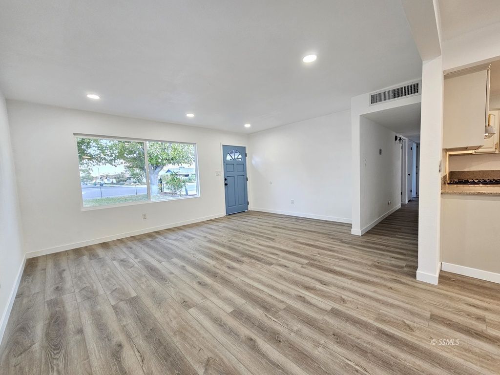 121 South Sunland Street Ridgecrest, CA 93555 - Photo 6 of 33 Gallery Image 6