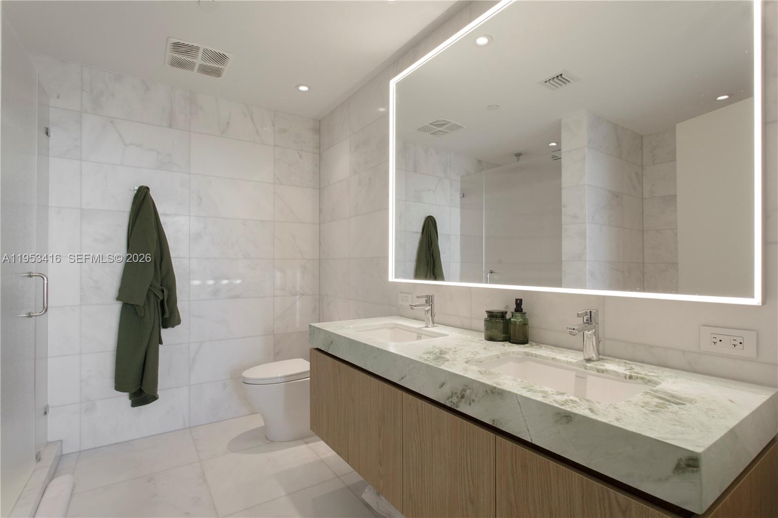 500 Alton Road, Unit 1203 Miami Beach, FL 33139 - Photo 10 of 20