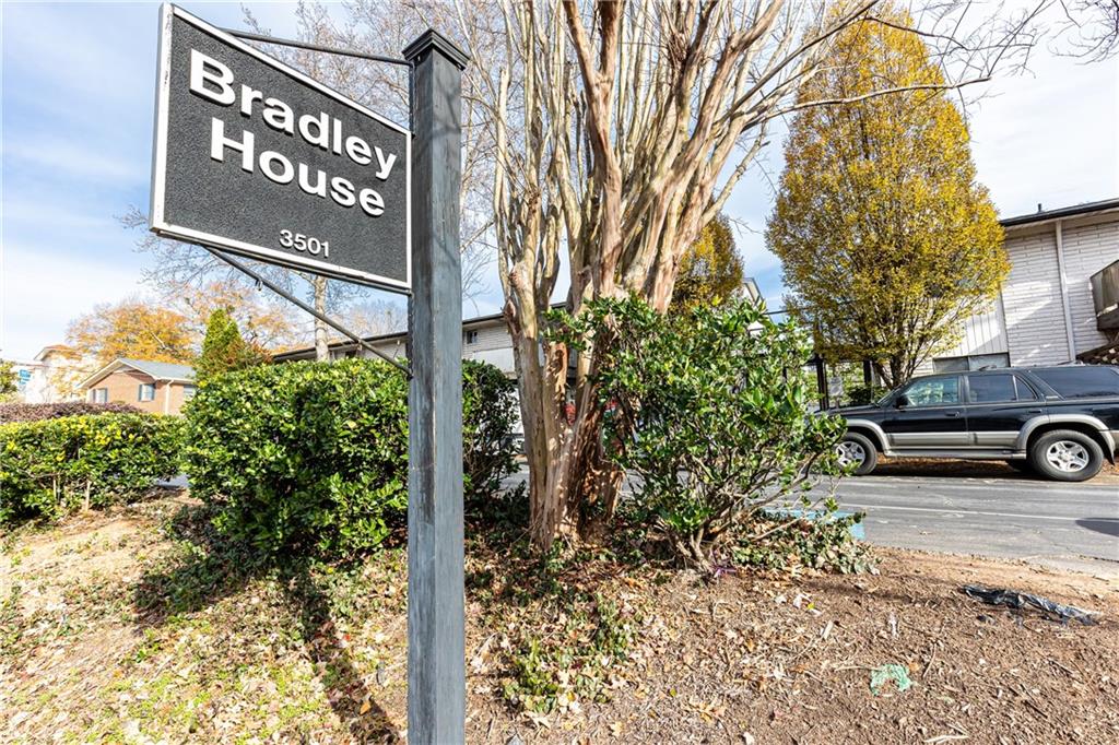 3501 Roswell Road Northeast, Unit 302 Atlanta, GA 30305 - Photo 13 of 14