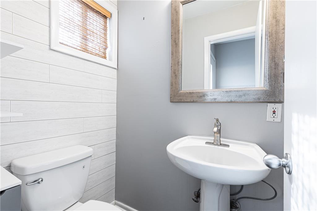 3501 Roswell Road Northeast, Unit 302 Atlanta, GA 30305 - Photo 6 of 14