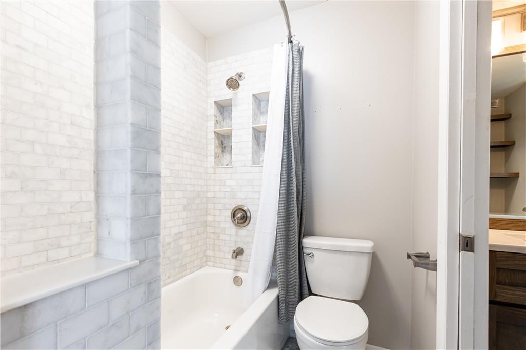 3501 Roswell Road Northeast, Unit 302 Atlanta, GA 30305 - Photo 9 of 14