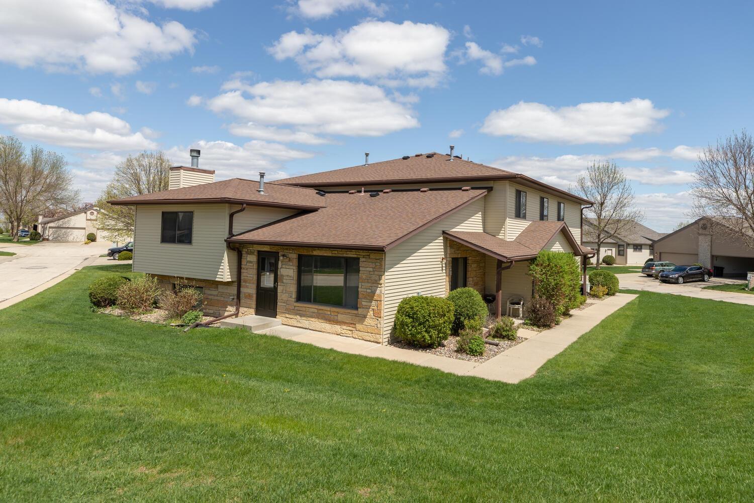 8 Conner Circle Southwest Rochester, MN 55902 - Photo 1 of 1